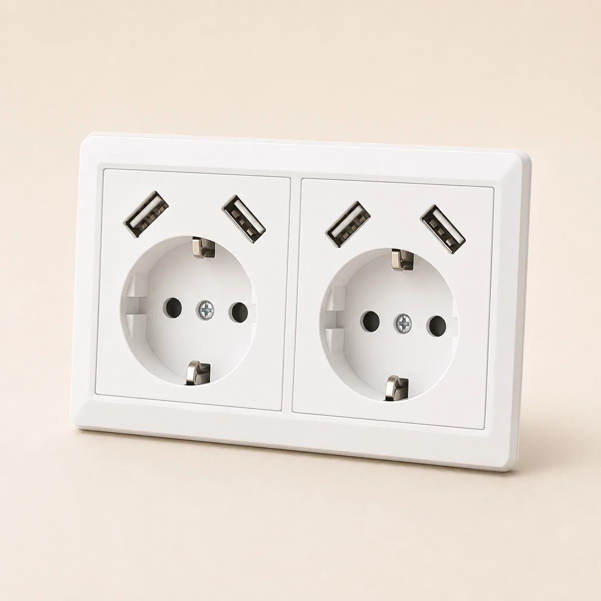 Double prise murale avec 4 ports USB