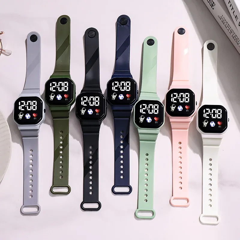 Montre enfant digitale LED étanche - enfant Maxi Trouvaille photo 6